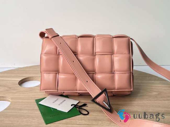 Uubags | Bottega Veneta Padded Cassette Peach Soft Lambskin Leather Bag 26x18x8cm - 1