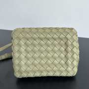 Uubags | Bottega Veneta Small Andiamo Parachute Bag In Travertine 21x17x16.5cm - 5