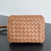 Uubags | Bottega Veneta Small Andiamo Parachute Bag In Caramel 21x17x16.5cm - 5