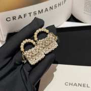 Uubags | Chanel Unique Gold-Plated bag-shaped earrings - 4