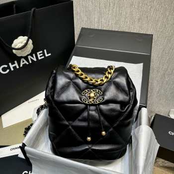 Uubags | Chanel 24C 19 series black backpack 26x22x16cm