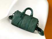 Uubags | Louis Vuitton M24432 Keepall Bandoulière bag in forest green 25x15x11cm - 1