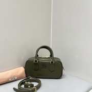 Uubags | Miu Miu Arcadie leather bag in green 10.5x22x7.5cm - 1