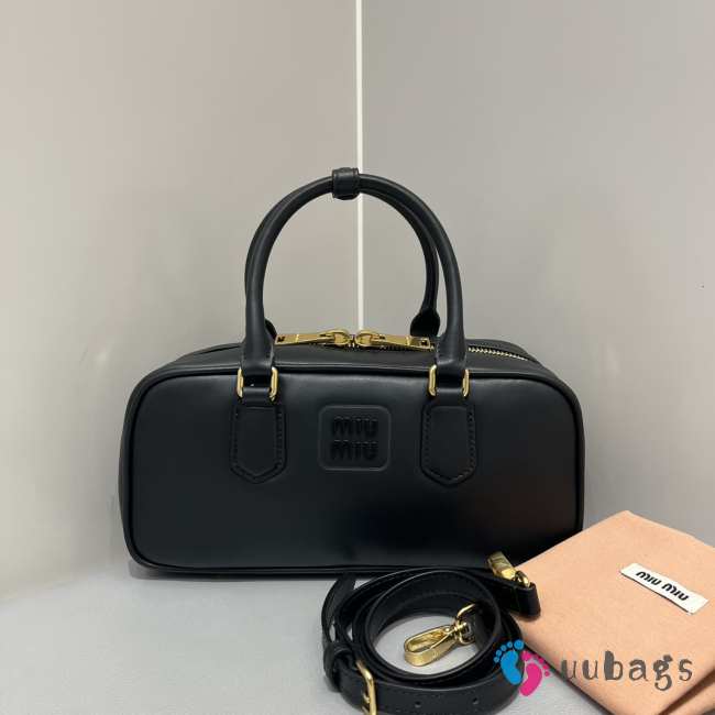 Uubags | Miu Miu Arcadie leather bag in black 10.5x22x7.5cm - 1