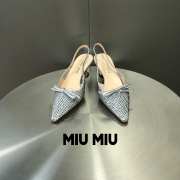 Uubags | Miu Miu satin slingback pumps in silver 5cm - 3