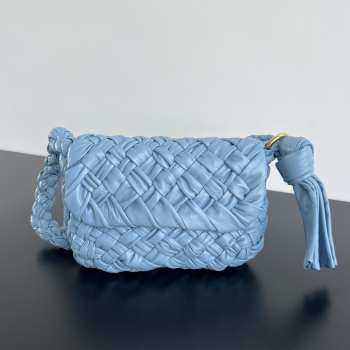 Uubags | Bottega Veneta Kalimero Città bag in soft foulard Intreccio leather with sliding shoulder strap in blue 18x25x5.5cm