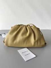 Uubags | Bottega Veneta Mini Pouch Clutch Bag In Beige 23x13x5cm - 1