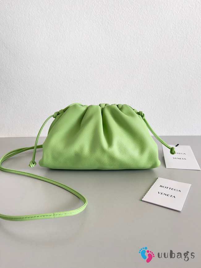 Uubags | Bottega Veneta Mini Pouch Clutch Bag In Green 23x13x5cm - 1