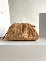 Uubags | Bottega Veneta beige leather the cork pouch clutch 23x13x5cm - 1