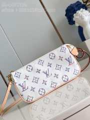 Uubags | Louis Vuitton Pochette Accessoires Monogram M40712 Bag In White 23.5x13.5x4cm - 1