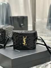 Uubags | YSL June Box Bag In Black Patent 19x15x8cm - 1