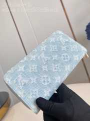 Uubags | Louis Vuitton M82958 Denim Light Blue Zippy Wallet 19.5x10.5x2.5cm - 2