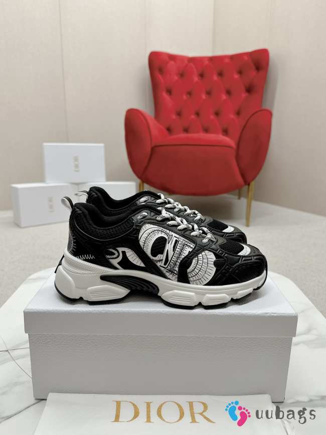 Uubags | Dior Chrono Sneaker White and Black Mesh with Leather-Effect Panels - 1