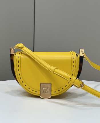 Uubags | Fendi Moonlight crossbody bag in yellow 21x9x14cm