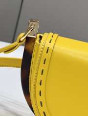 Uubags | Fendi Moonlight crossbody bag in yellow 21x9x14cm - 4