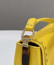 Uubags | Fendi Moonlight crossbody bag in yellow 21x9x14cm - 2