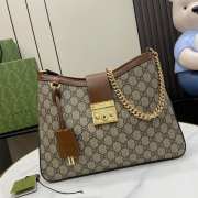 Uubags | Gucci Padlock beige and ebony GG Supreme canvas shoulder bag 32.5x24x5.5cm - 1