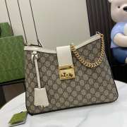 Uubags | Gucci Padlock white and ebony GG Supreme canvas shoulder bag 32.5x24x5.5cm - 1