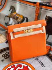 Uubags | Hermes Kelly Ado leather Togo backpack in orange 22cm - 6