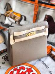 Uubags | Hermes Kelly Ado leather Togo backpack in grey with gold buckle 22cm - 5