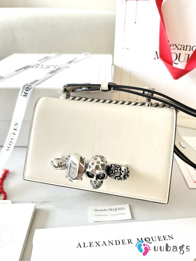 Uubags | Alexander McQueen Jewelled Satchel In White Bag With Silver Buckle 18x12x6cm - 1