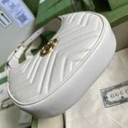 Uubags | Gucci Mini GG Marmont Half-Moon Bag In White 21.5x11x5cm - 4