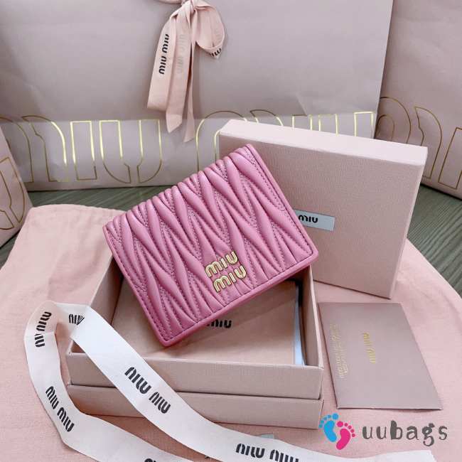 Uubags | Miu Miu small matelassé nappa leather wallet in pink 11.2x8.5cm - 1