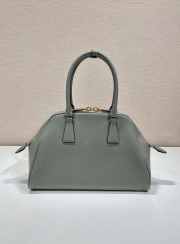 Uubags | Prada medium Saffiano leather bag in grey 21.5x32x10.5cm - 4