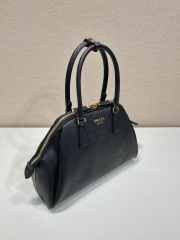 Uubags | Prada medium Saffiano leather bag in black 21.5x32x10.5cm - 5