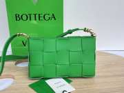 Uubags | Bottega Veneta Cassette Intreccio Crossbody Bag In Parakeet 23x15x5cm - 6