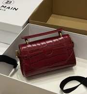 Uubags | Balmain B-Buzz 19 bag in red crocodile-embossed calfskin 19x12x7.5cm - 6