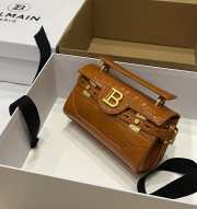 Uubags | Balmain B-Buzz 19 bag in brown crocodile-embossed calfskin 19x12x7.5cm - 4