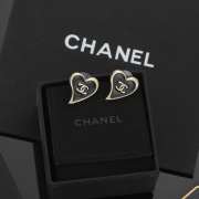 Uubags | Chanel enamel logo heart stud earrings - 6