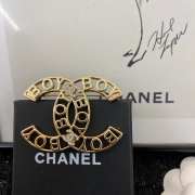 Uubags | Chanel logo double C gold brooch  - 6