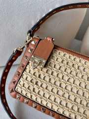 Uubags | Valentino Small Brown Rockstud Shoulder Bag In Bouclé Raffia 19x13x7cm - 5