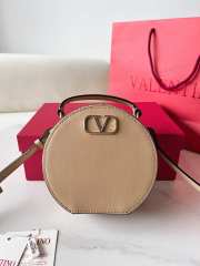 Uubags | Valentino Garavani VLogo Signature calfskin leather mini bag in beige 16x15x6.5cm - 1