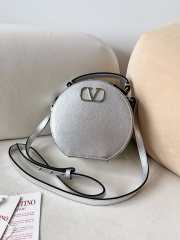 Uubags | Valentino Garavani VLogo Signature calfskin leather mini bag in silver 16x15x6.5cm - 4