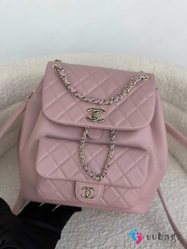 Uubags | Chanel Backpack Grained Shiny Calfskin & Gold-Tone Metal Light Pink 18x19x12cm - 1