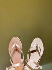 Uubags | YSL suede leather sandal in light pink - 3