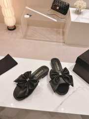 Uubags | Chanel bow slipper with small logo C in black 1.5cm - 1