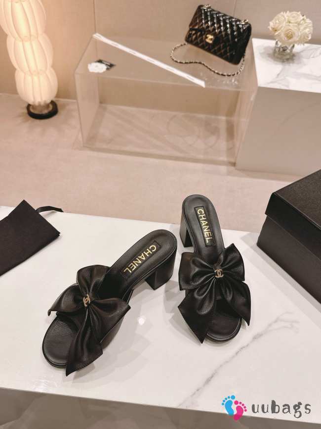 Uubags | Chanel bow slipper with small logo C in black 6cm - 1