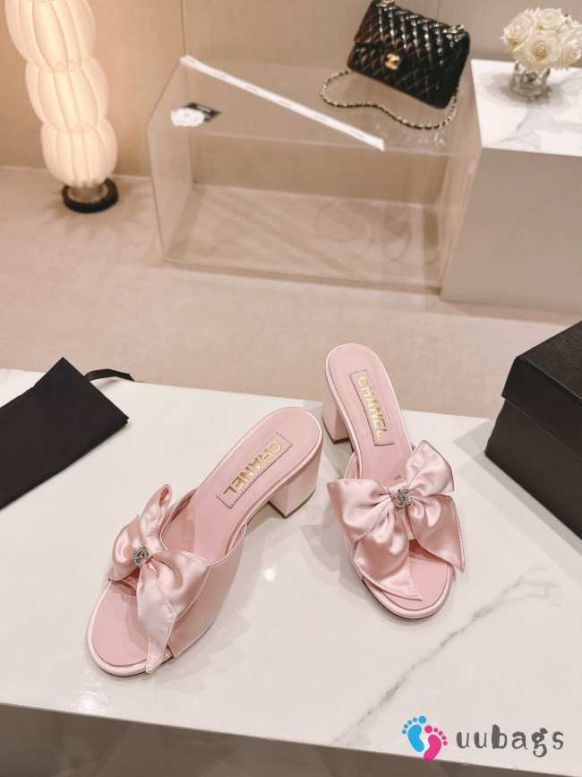 Uubags | Chanel bow slipper with small logo C in pink 6cm - 1