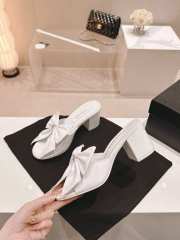 Uubags | Chanel bow slipper with small logo C in white 6cm - 3