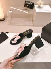 Uubags | Chanel bow slipper with small logo C in pink/black 6cm - 4