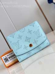 Uubags | Louis Vuitton M62542 Iris Wallet In Light Blue 12x9.5x3cm - 1