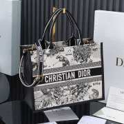 Uubags | Latte Multicolor Dior Zodiac Embroidery and Black Calfskin 36.5x28x17.5cm - 1