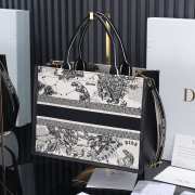 Uubags | Latte Multicolor Dior Zodiac Embroidery and Black Calfskin 36.5x28x17.5cm - 3