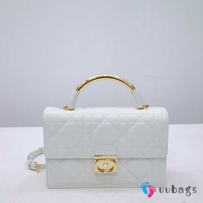 Uubags | Medium Dior Ange Bag White Macrocannage Calfskin 25x16x8cm - 1