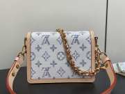 Uubags | Louis Vuitton M24841 Mini Dauphine Multicolor Beige and Monogram Flowers Bag 20x15x9cm   - 3