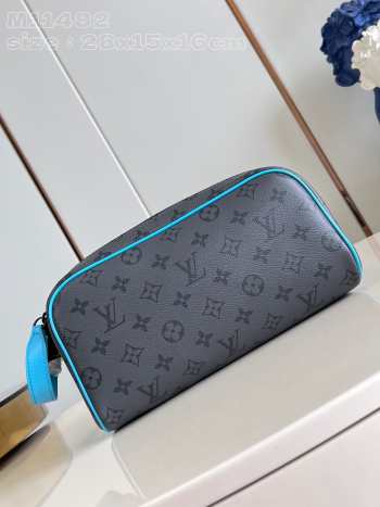 Uubags | Louis Vuitton M11482 Dopp Kit 28x15x16.5cm